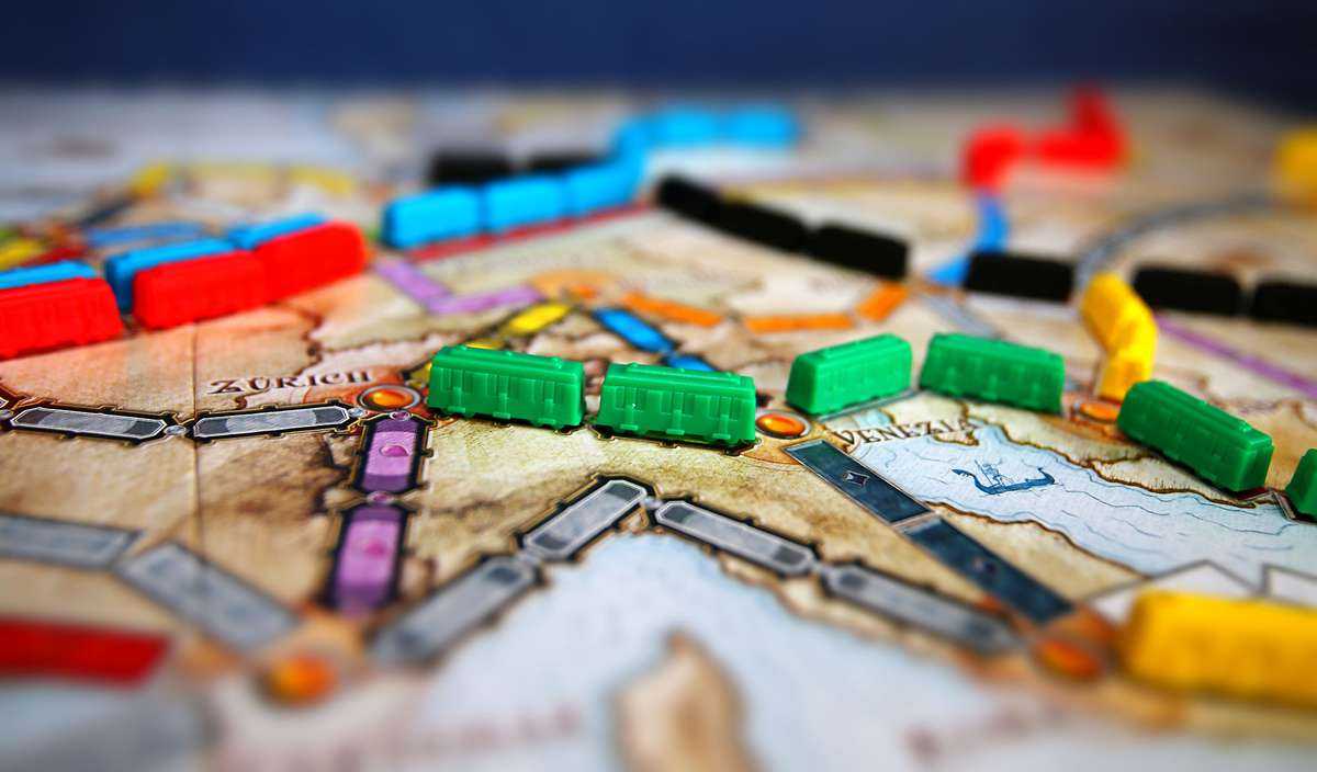 Подборка от bgg: топ-100 лучших настольных игр