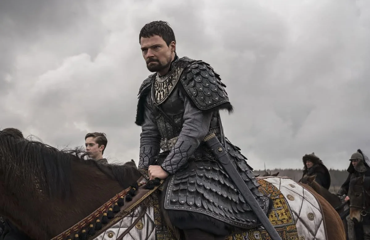 Недавно начался 6 сезон канадско-ирландского сериала Викинги Vikings, где сыграл и российский актер Данила Козловский Он исполнил роль Вещего Олега —